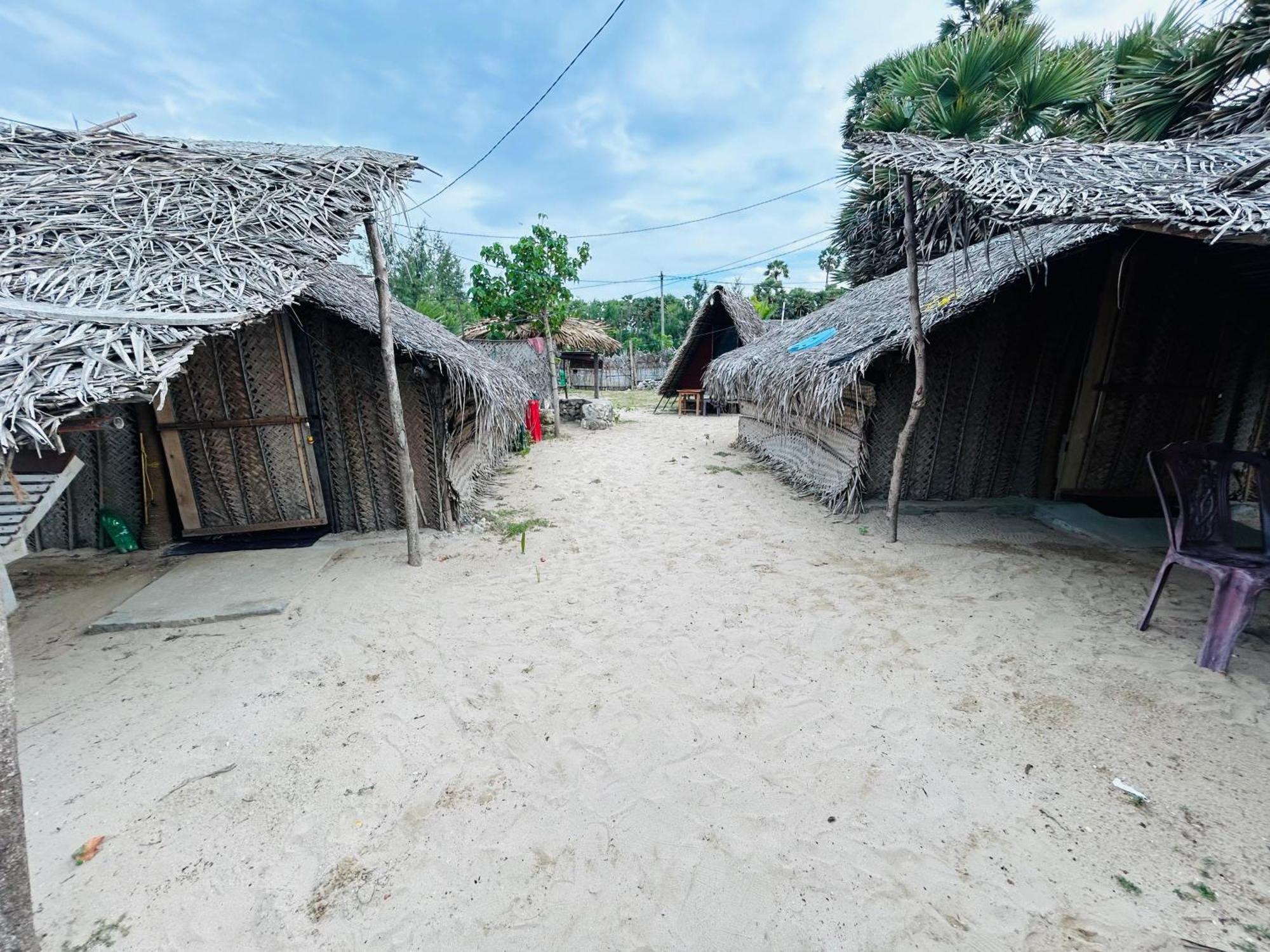 Delft Jeyam Resorts Delft East Phòng bức ảnh
