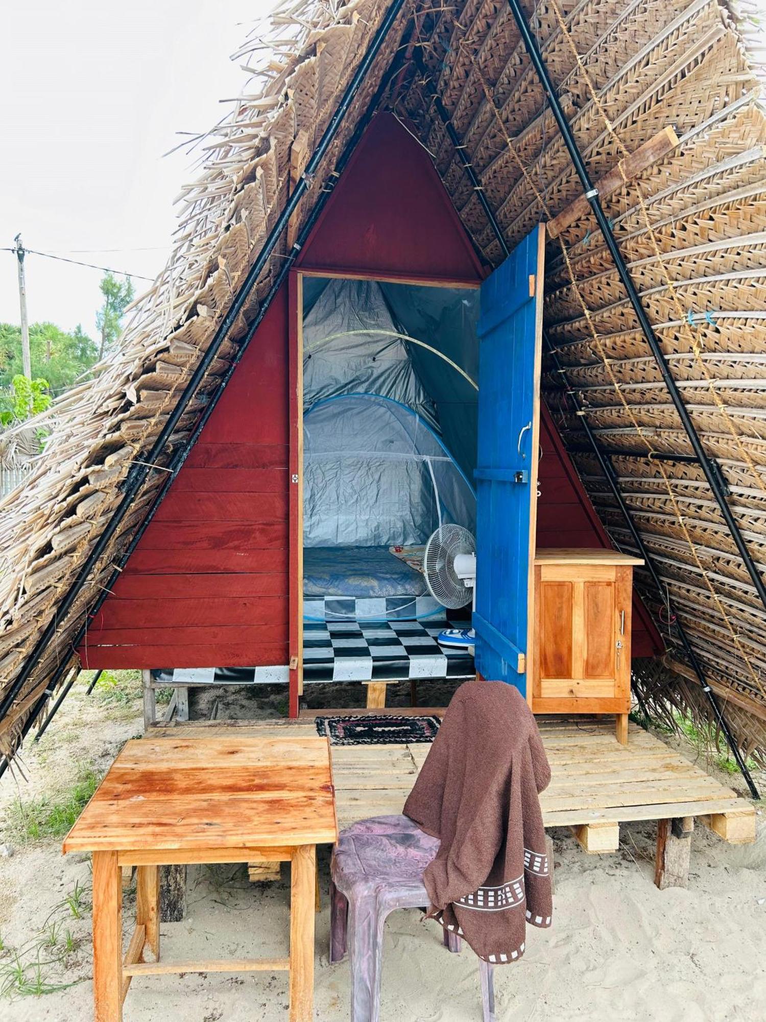 Delft Jeyam Resorts Delft East Phòng bức ảnh