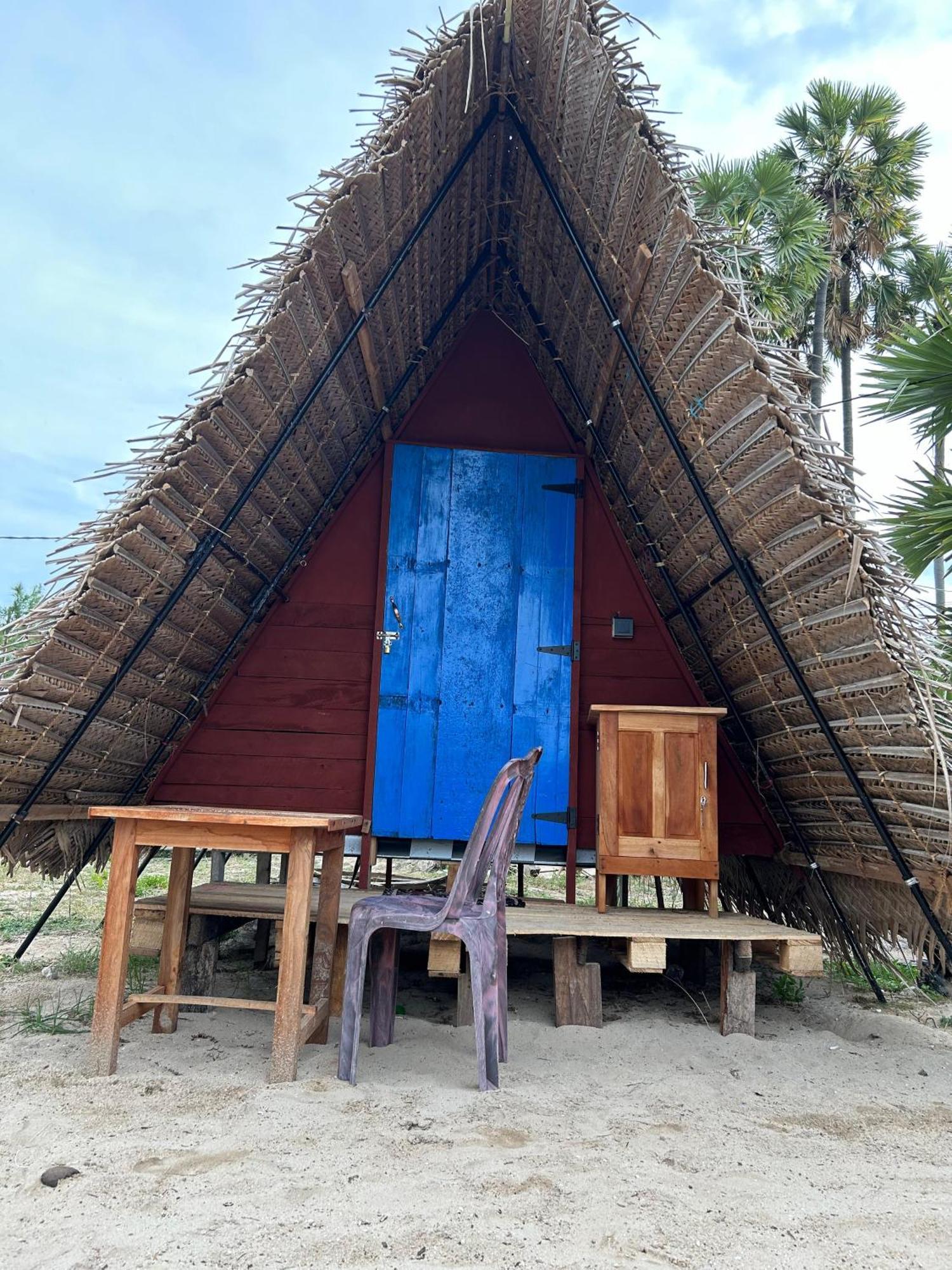 Delft Jeyam Resorts Delft East Phòng bức ảnh